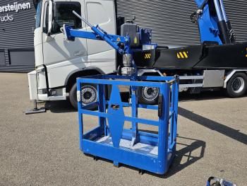 Volvo FH 500 8x4 / FASSI F2150 / WINCH / WORK BASKET